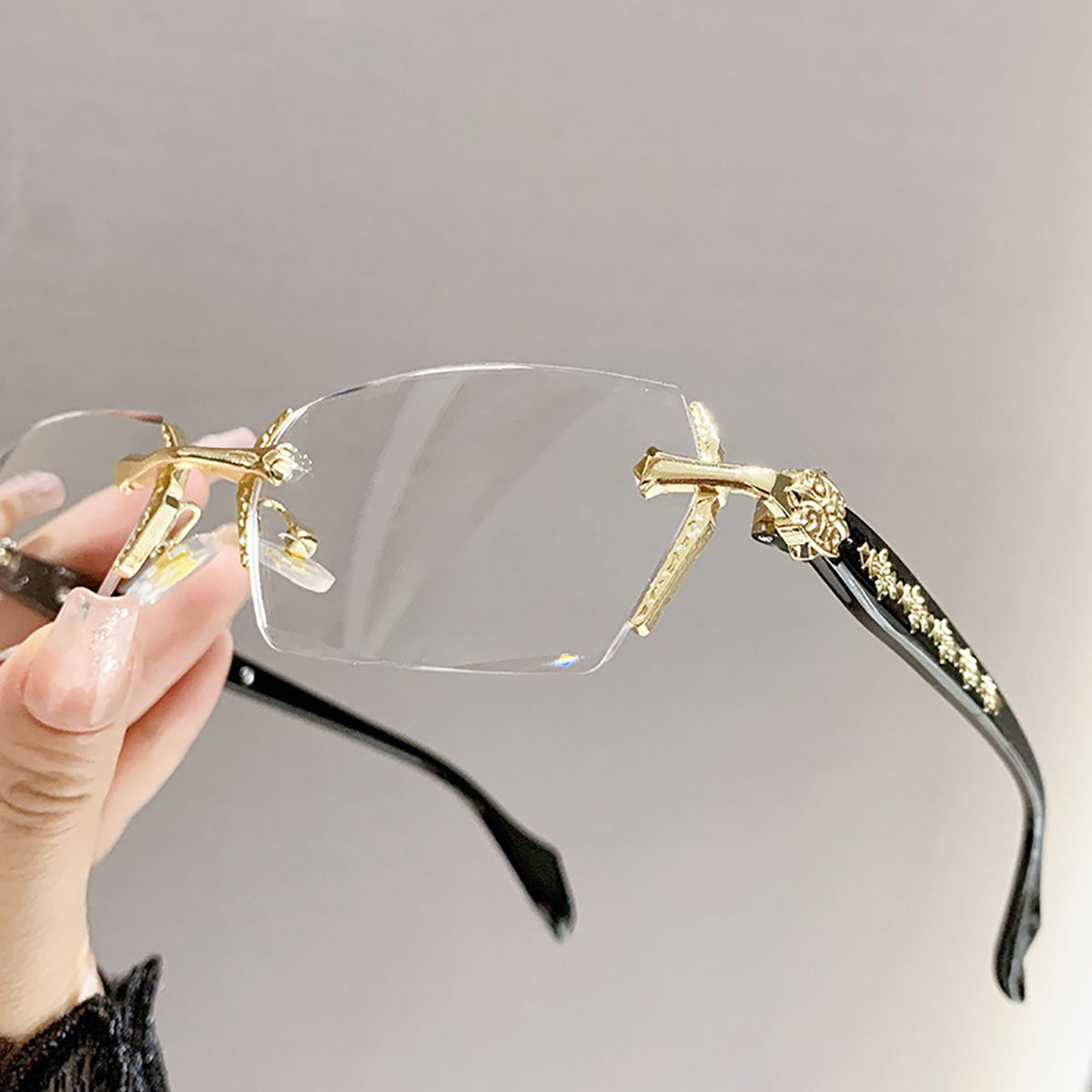Luxury Rimless Eyewear – Gothic Inspired Elegance