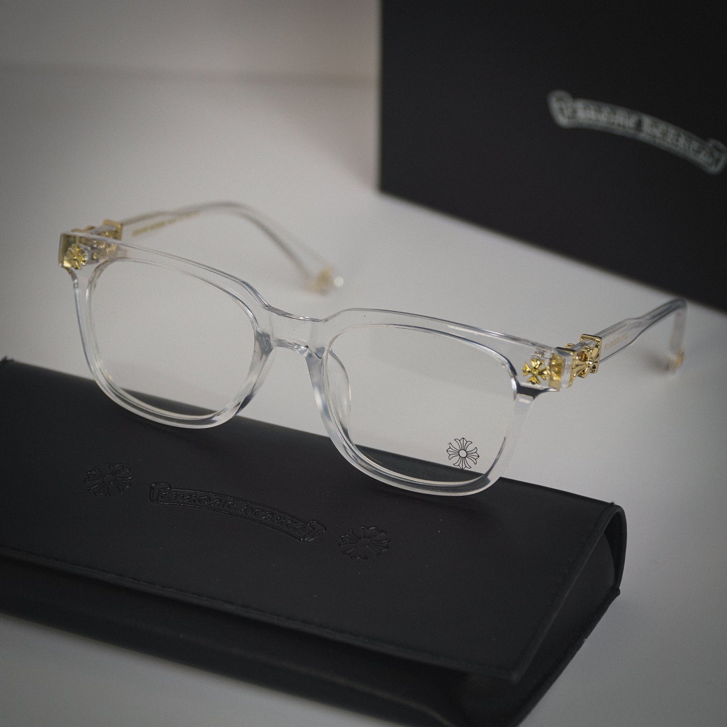 Elegant Clear Frame Eyewear