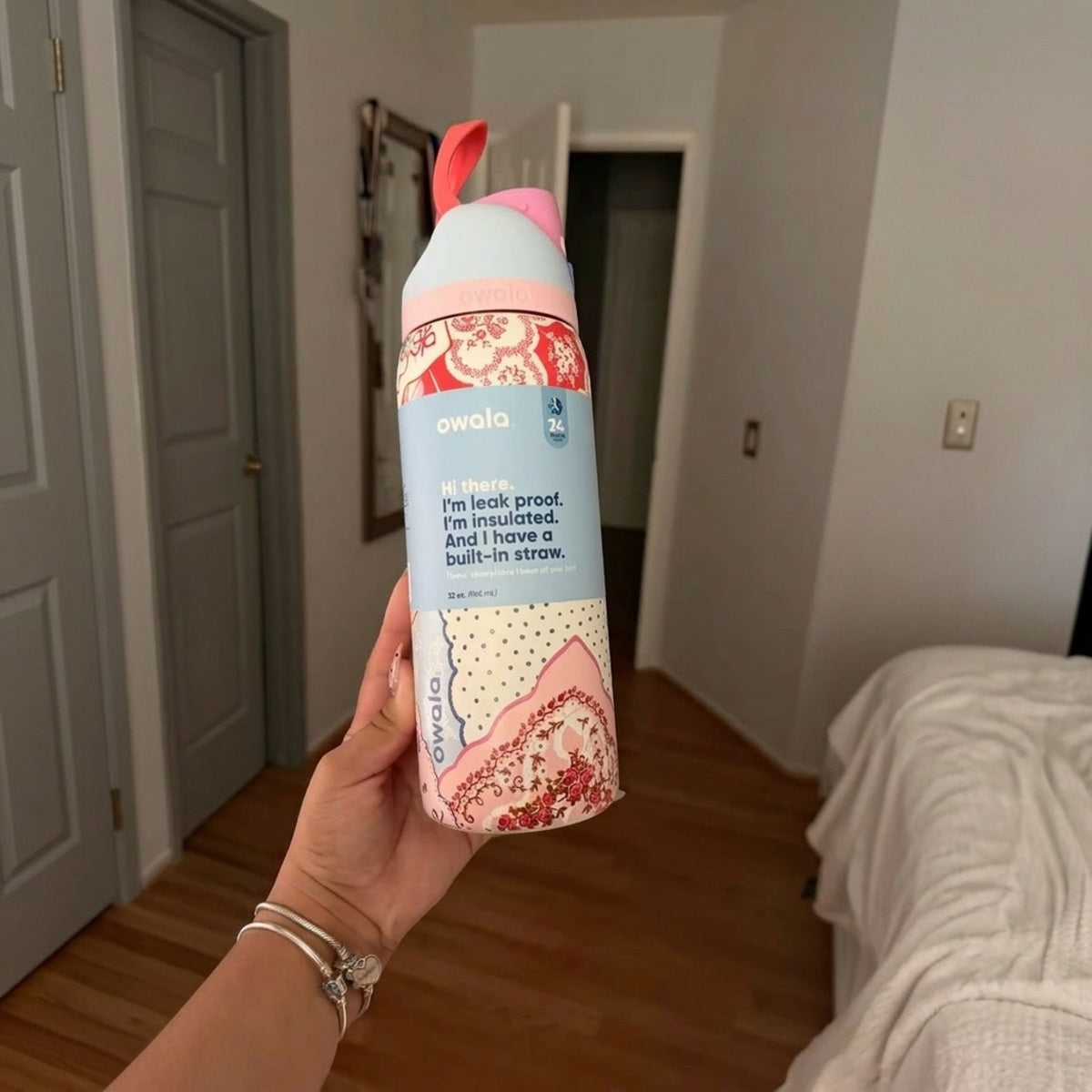 Owl x UO Tumbler Exclusive Hankies Print Free Sip 32 oz Water Bottle - Limited Edition