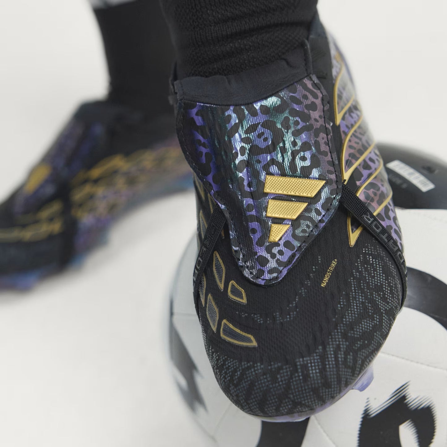 PREDATOR ELITE FT KAKÁ FIRM GROUND